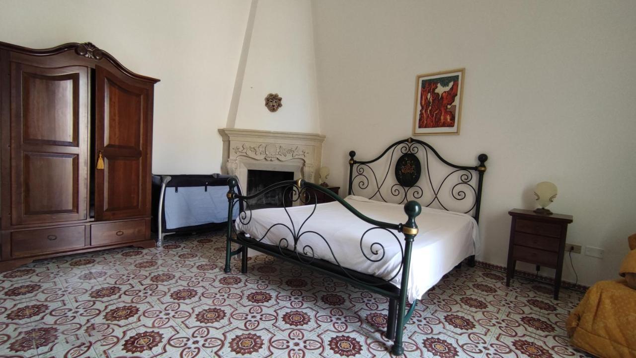 Casa Resci - Dimora del 1884 Bed and Breakfast Tricase Esterno foto